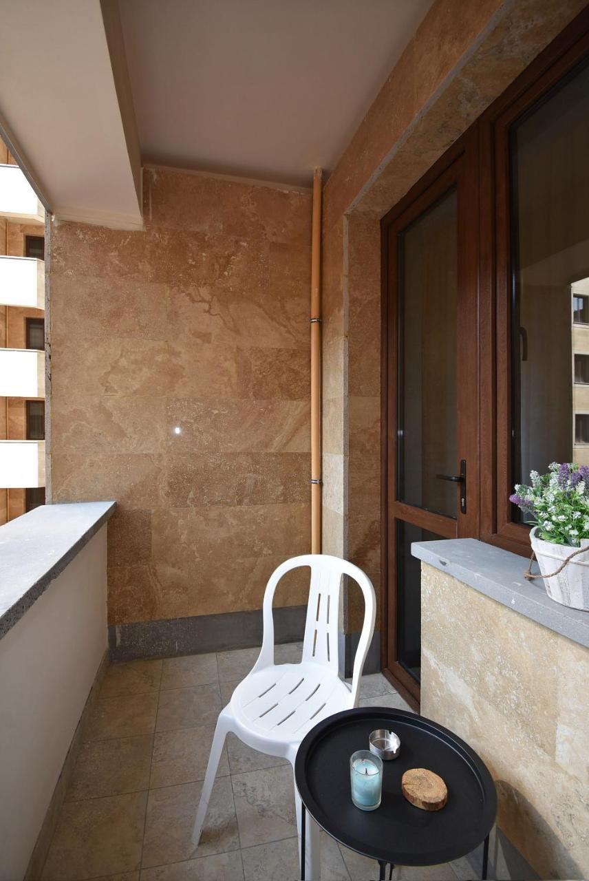 Yerevan4You Patio Esterno foto